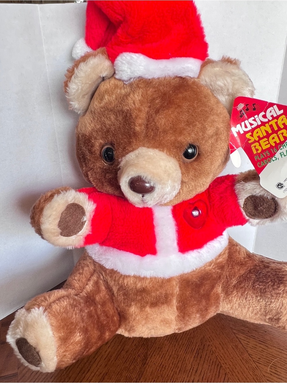 Vintage Musical Santa Bear Plush Christmas Carols Flashing Heart Taiwan Four Sta